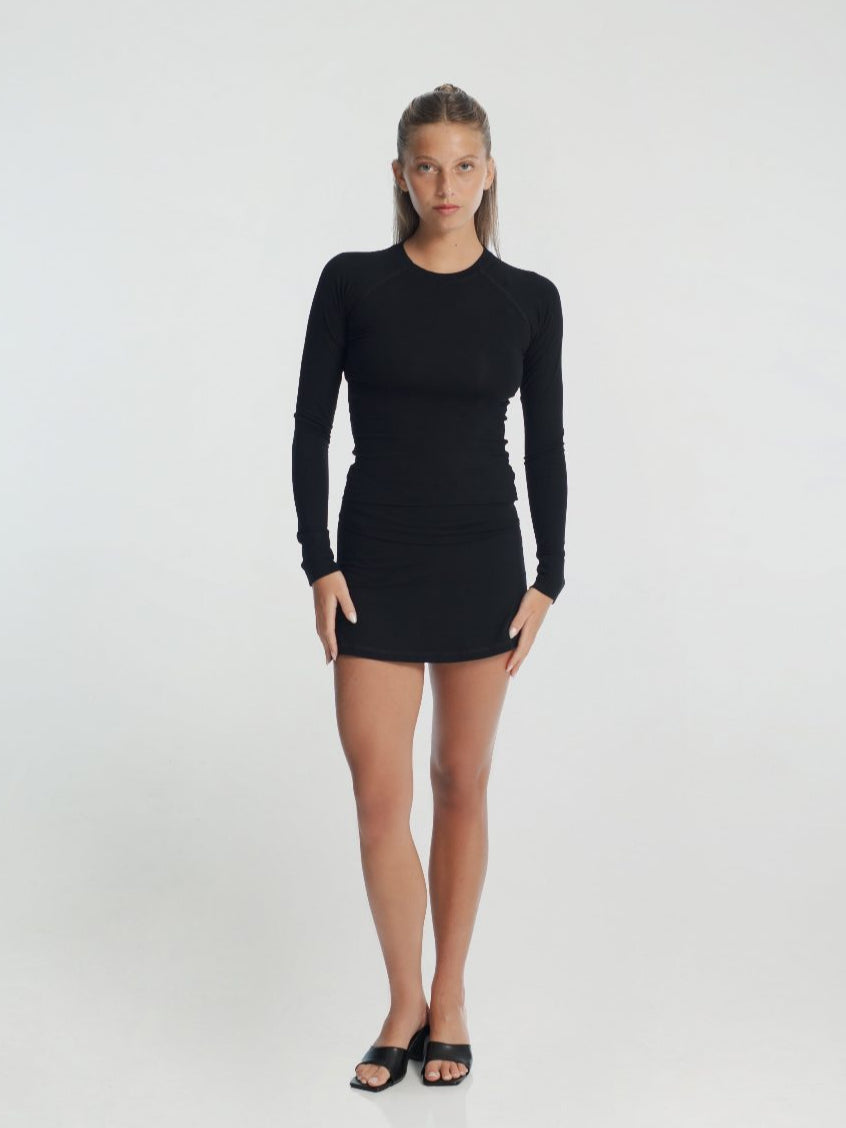 GOENA Isa Raglan Long Sleeve Top