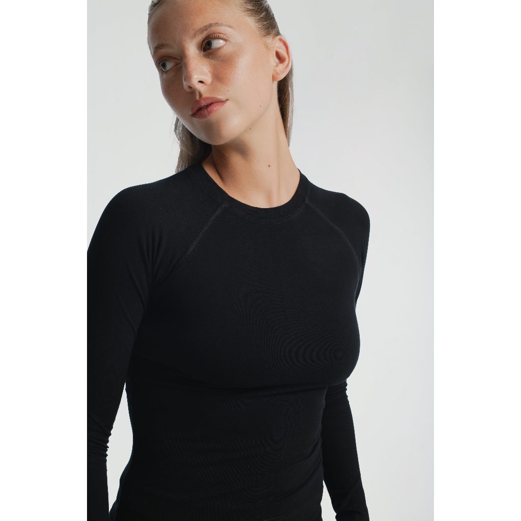 GOENA Isa Raglan Long Sleeve Top