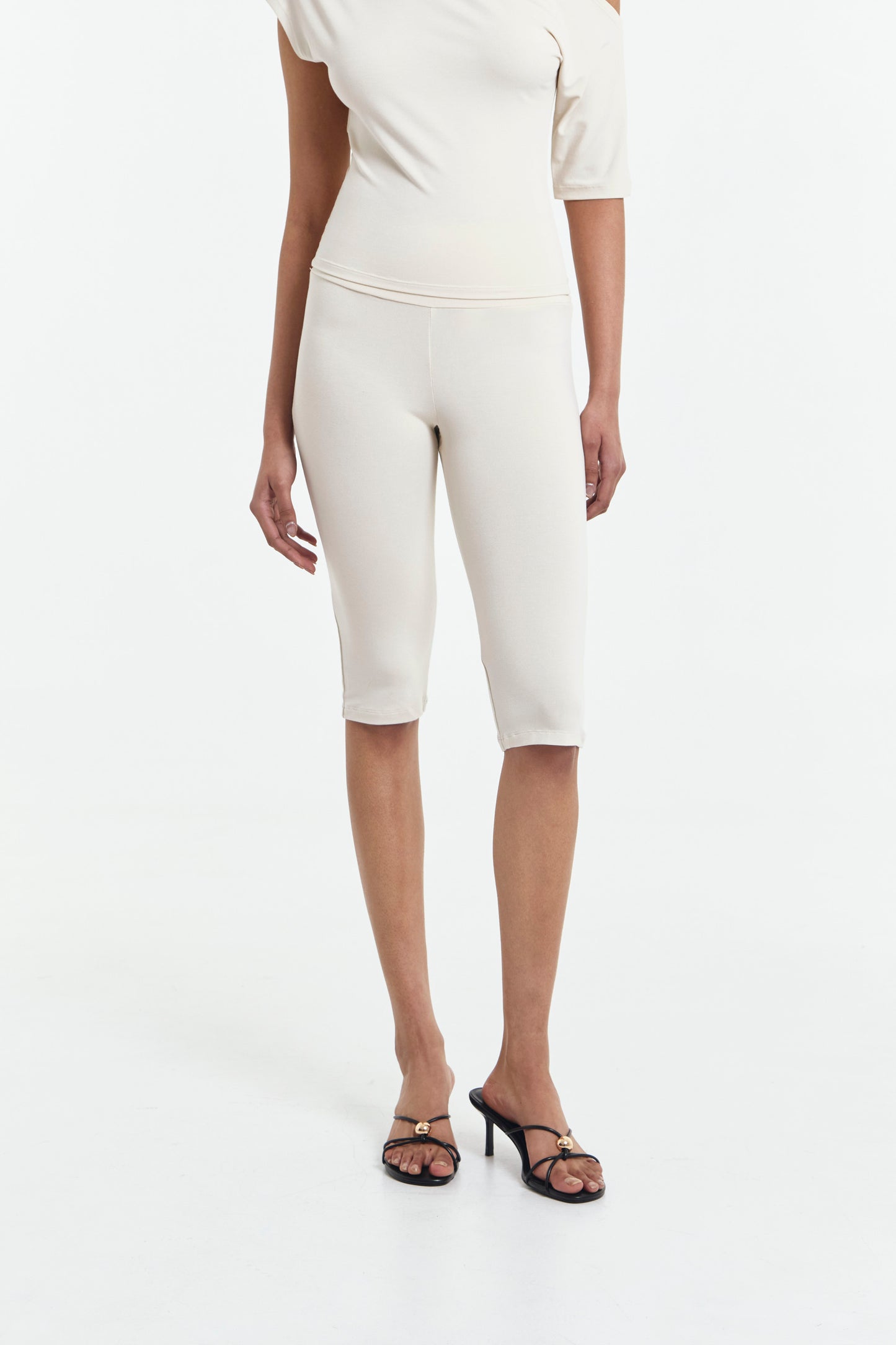 Beatrice Capri Pants