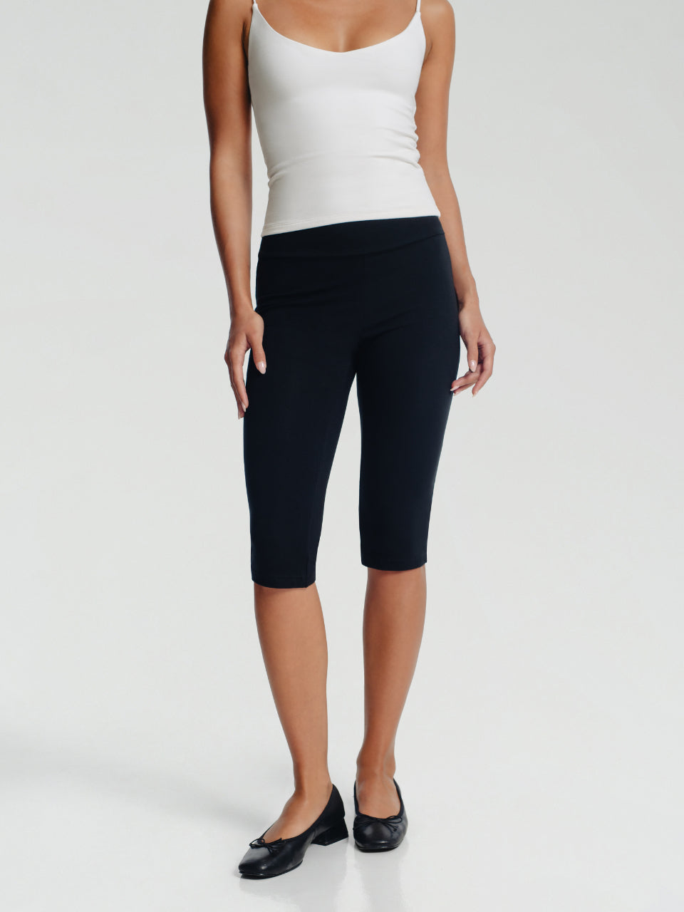 Beatrice Capri Pants