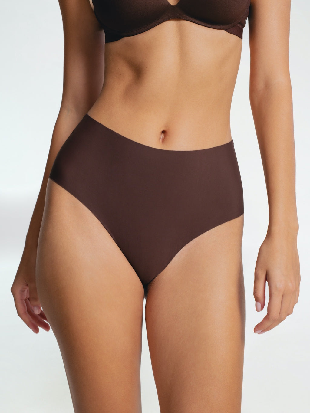 Iris Mid Waist Seamless Underwear